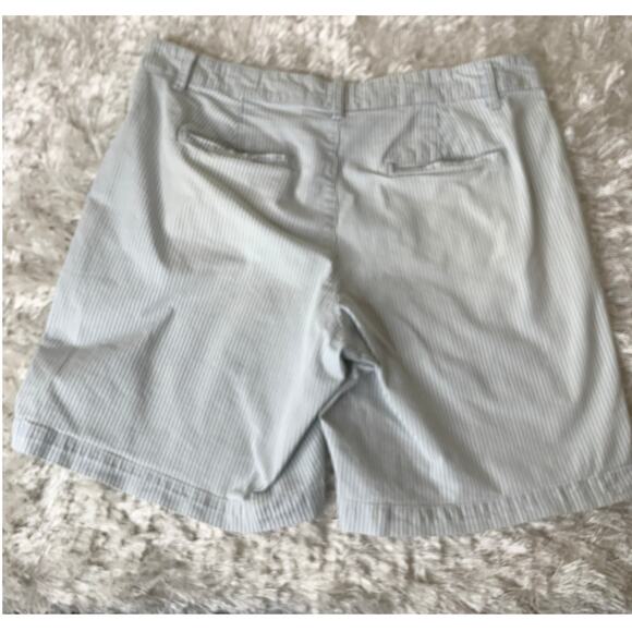 Gap Striped Girlfriend Chino Shorts Patch Pocket Sz 8 - Picture 2 of 4